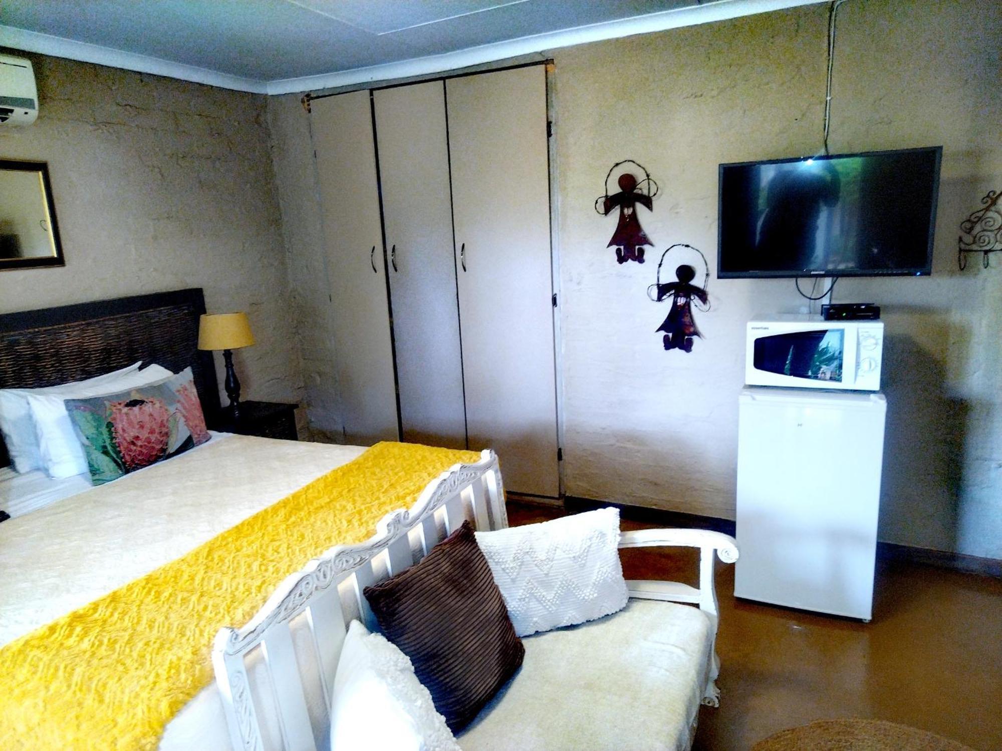 Africas Eden Guesthouse Mookgophong Екстер'єр фото