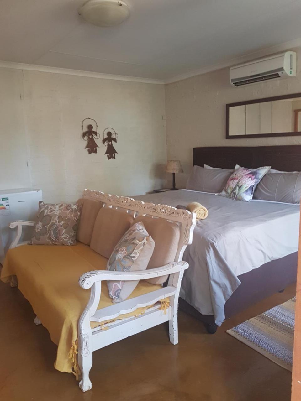 Africas Eden Guesthouse Mookgophong Екстер'єр фото